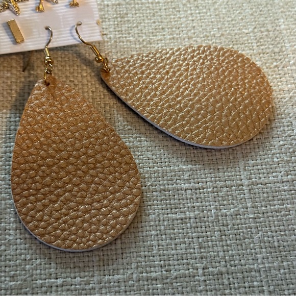 5 for $25! Contemporary Fashion Earrings Card of 6 - Picture 9 of 11